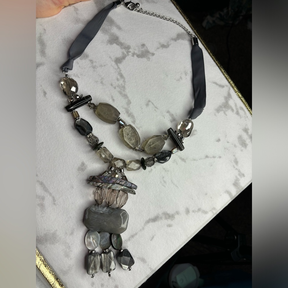 Chico’s woman’s Cinda Pendant Necklace